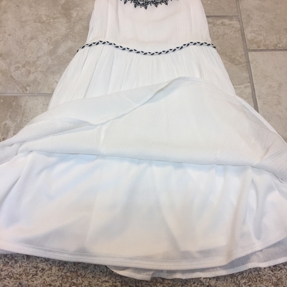 NWOT Francesca's Flowy Dress - Picture 4 of 4